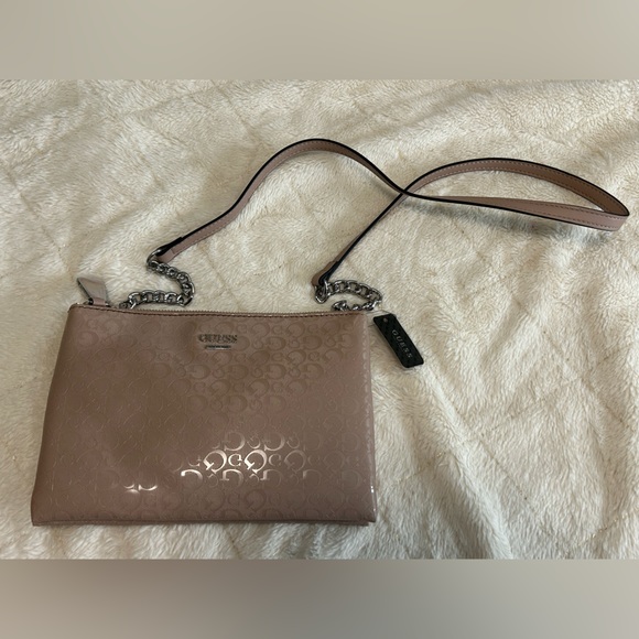 Guess bag light pink more like cream - Picture 5 of 5